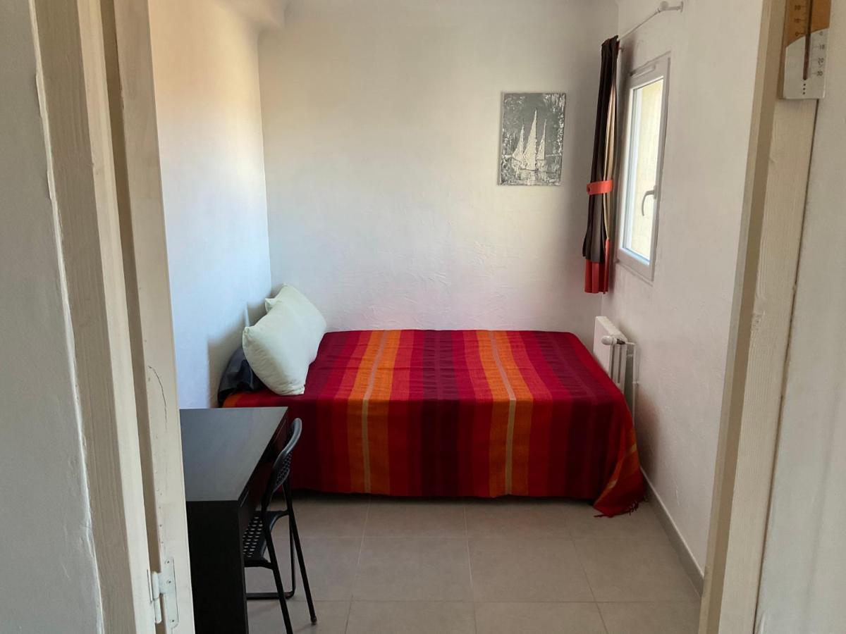 Location De Chambres, Sejour Pres Des Grands Buffets Narbonne Нарбонна Экстерьер фото